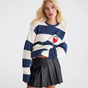 Aeropostale Blue and White Striped Sweater